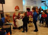 Sinterklaasfeest bij S.K.N.W.K. voor JO7-1 en JO9-1 van vrijdag 2 december 2022 (125/177)